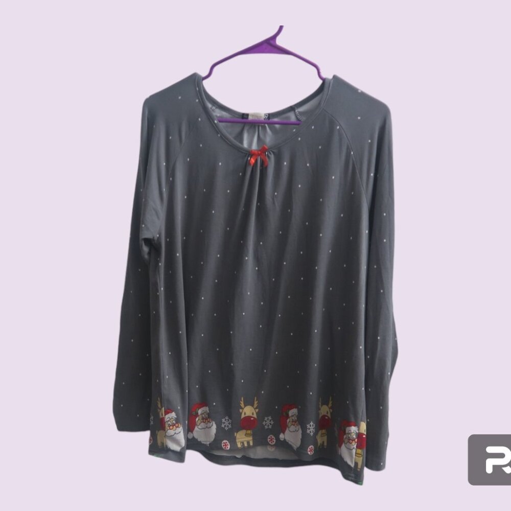 Elegant Emily christmas long sleeve with snow santa and rudolph on bottom M